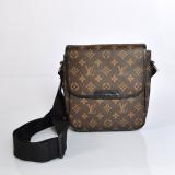  M56717 ヴィトンモノグラム生地 ブラウン ルイ·ヴィトン Louis Vuitton メンズ ハンドバッグ メッセンジャーバッグ