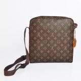  M97037 メンズ メッセンジャーバッグ ルイ·ヴィトン Louis Vuitton ヴィトンモノグラム生地 ブラウン