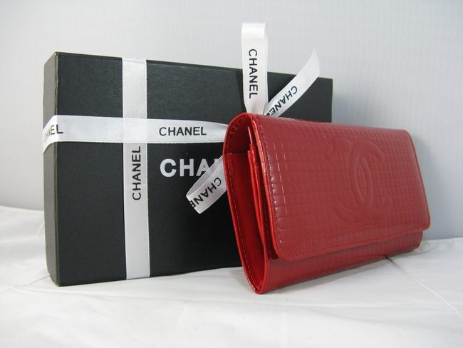  CHANELシャネル 91764 女性 クラッチ財布 シャネルエナメル 赤い
