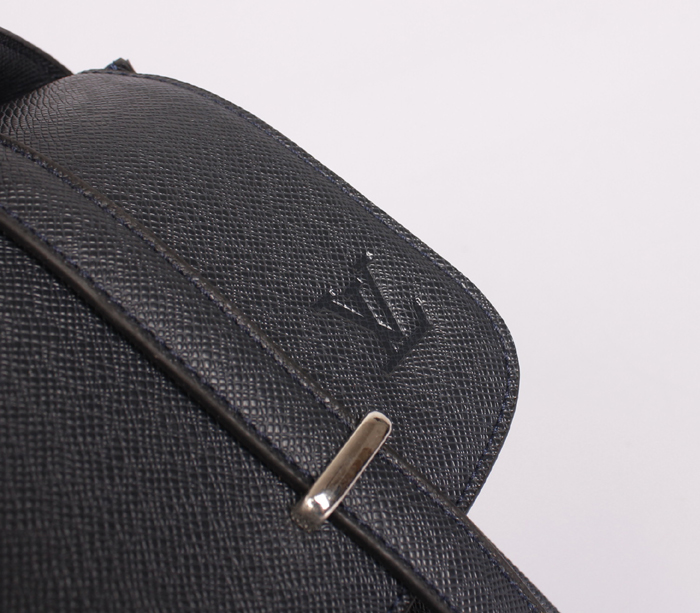 ルイ·ヴィトン Louis Vuitton M32996 メンズ メッセンジャーバッグ ブルー エピ・レザー