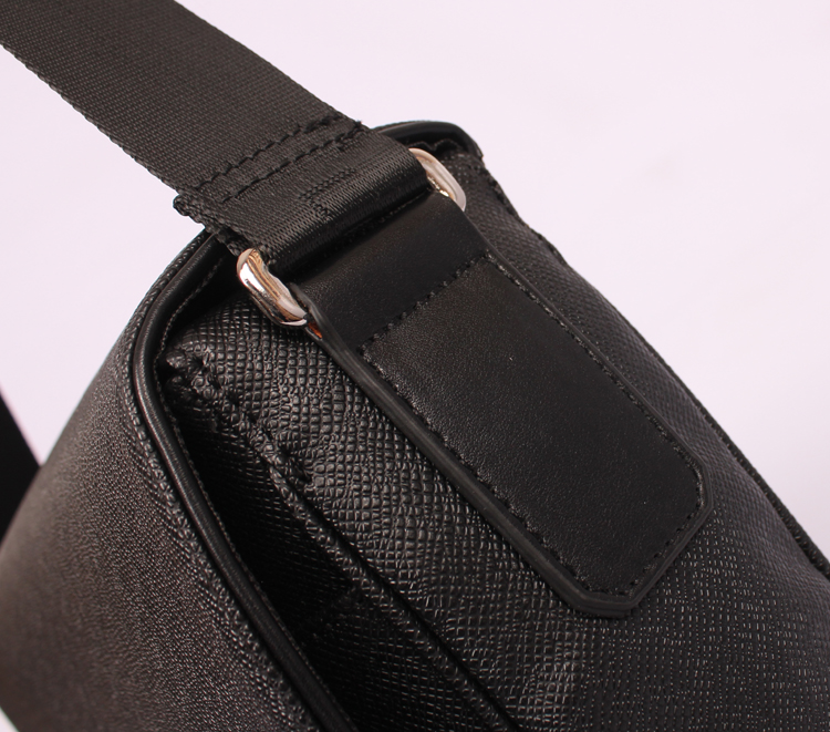 <b> ブラック ルイ·ヴィトン Louis Vuitton エピ・レザー M32086 女性 ハンドバッグ</b>