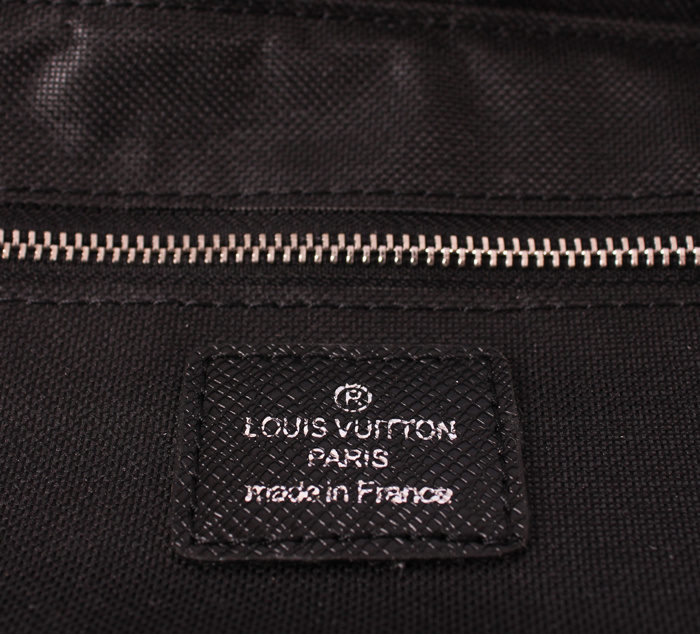  M32010 エピ・レザー ブラック ルイ·ヴィトン Louis Vuitton メンズ ハンドバッグ