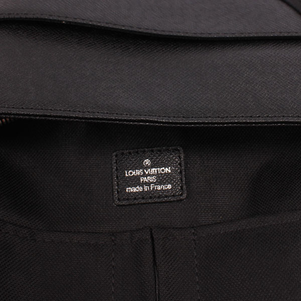 ルイ·ヴィトン Louis Vuitton ブラック ECS005998 メンズ ショルダーバッグ メッセンジャーバッグ エピ・レザー