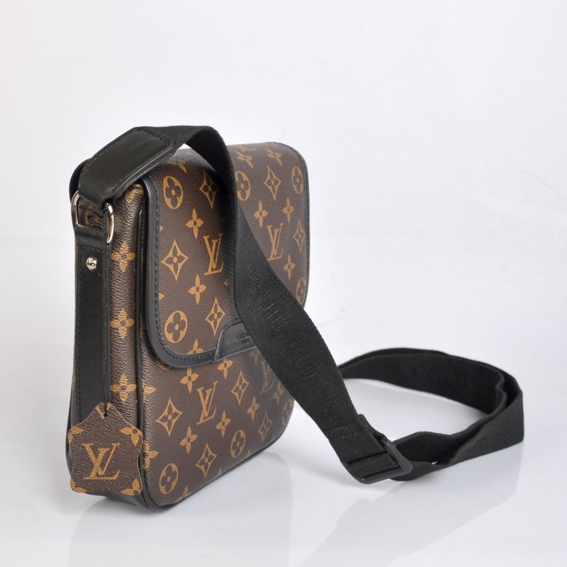  M56717 ヴィトンモノグラム生地 ブラウン ルイ·ヴィトン Louis Vuitton メンズ ハンドバッグ メッセンジャーバッグ