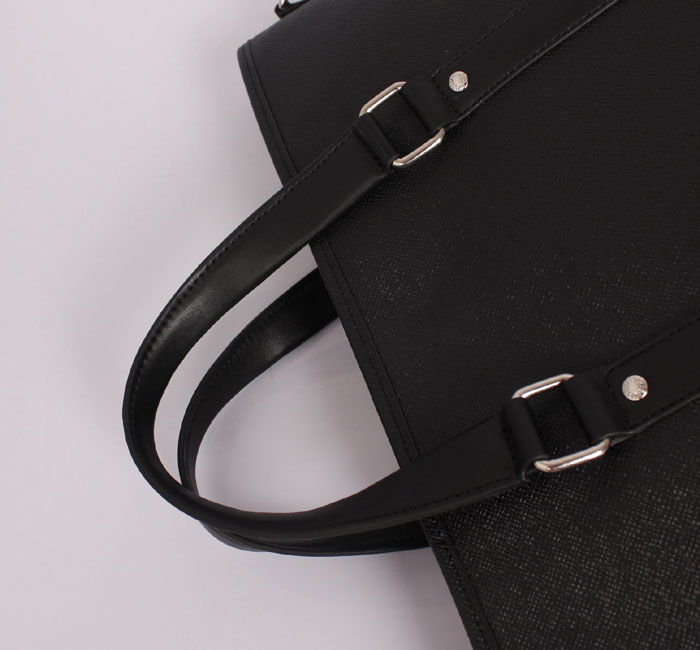  メンズ ハンドバッグ メッセンジャーバッグ M31122 ブラック ルイ·ヴィトン Louis Vuitton エピ・レザー