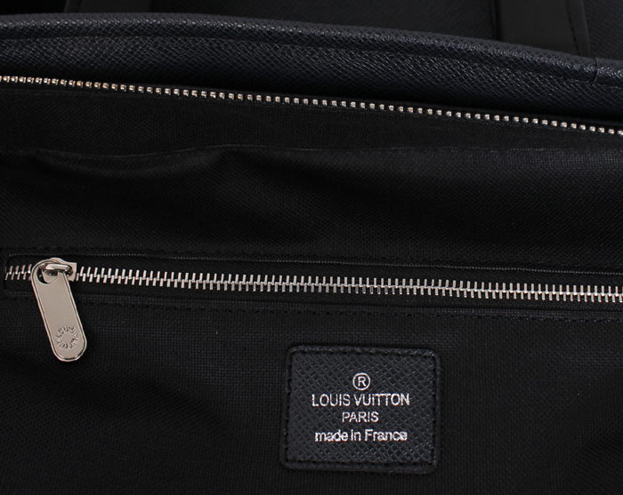  M31122 ルイ·ヴィトン Louis Vuitton メンズ ハンドバッグ メッセンジャーバッグ エピ・レザー ブルー