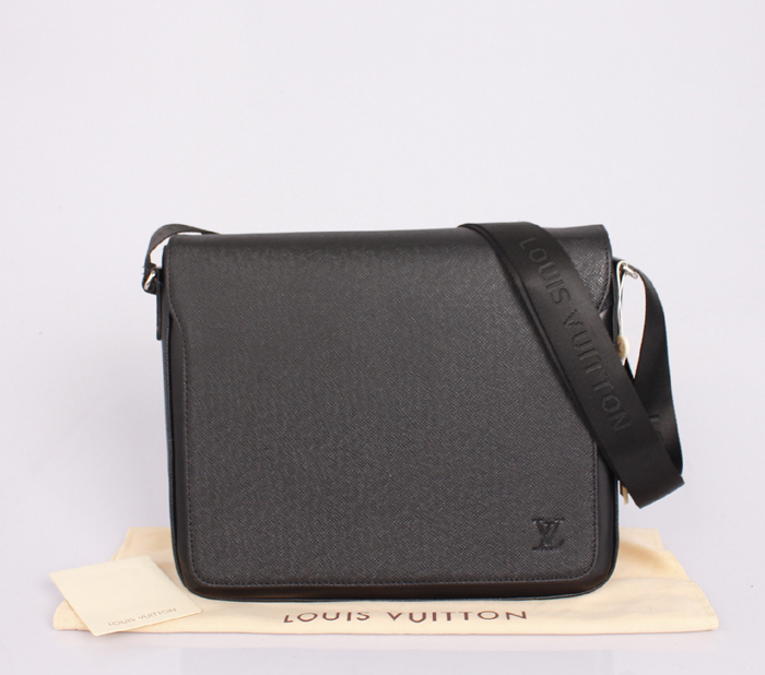  ルイ·ヴィトン Louis Vuitton メンズ ハンドバッグ メッセンジャーバッグ ブラック エピ・レザー M32001