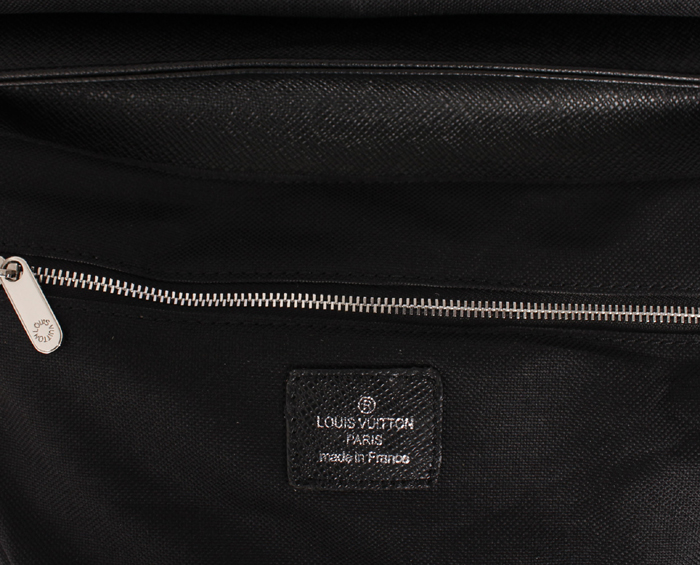  ルイ·ヴィトン Louis Vuitton メンズ ハンドバッグ メッセンジャーバッグ ブラック エピ・レザー M32001