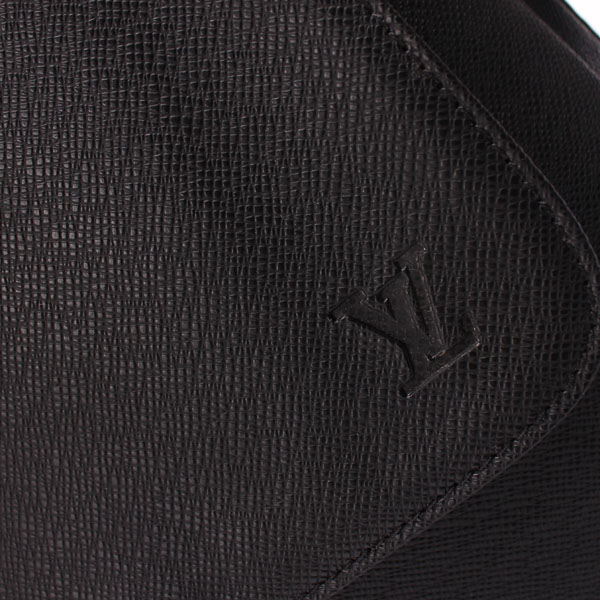  エピ・レザー ECS005991 ルイ·ヴィトン Louis Vuitton メンズ ショルダーバッグ メッセンジャーバッグ ブラック