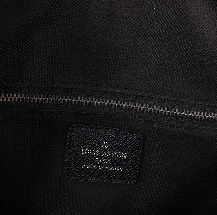  ルイ·ヴィトン Louis Vuitton ブラック メンズ ハンドバッグ ショルダーバッグ エピ・レザー M32732