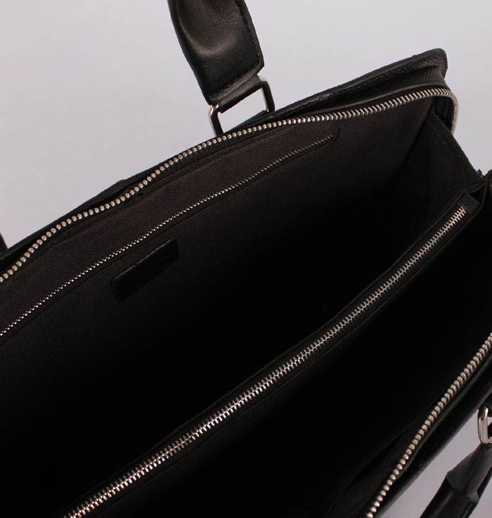  ルイ·ヴィトン Louis Vuitton ブラック メンズ メッセンジャーバッグ M32996 エピ・レザー