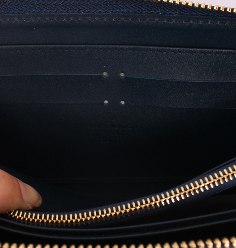<b> 90018 モノグラム ルイ·ヴィトン Louis Vuitton 男性女性 ユニセックス 長財布  ブルー</b>