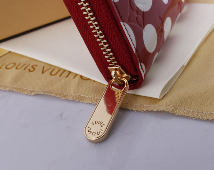  ルイ·ヴィトン Louis Vuitton 専用牛革生地 M93751 赤い 女性 長財布