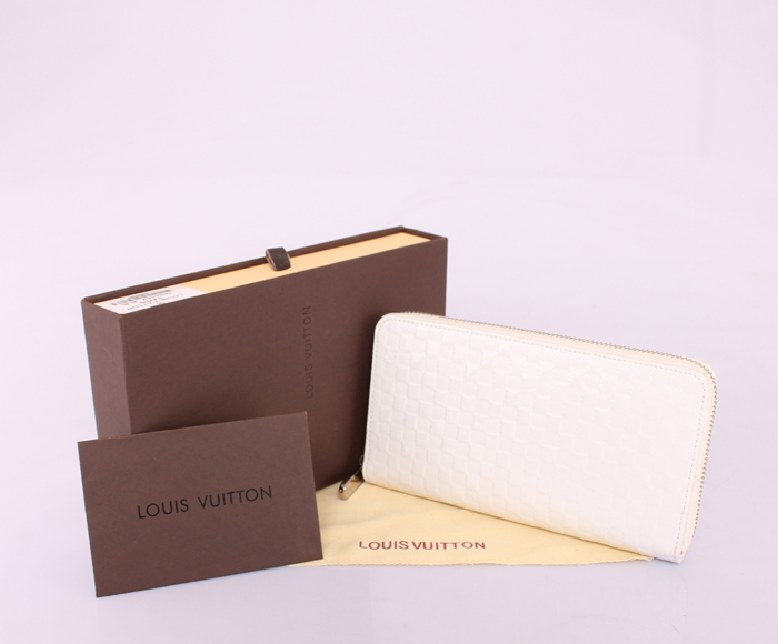  ルイ·ヴィトン Louis Vuitton 白い M94442 専用牛革生地 男性女性 ユニセックス 長財布 