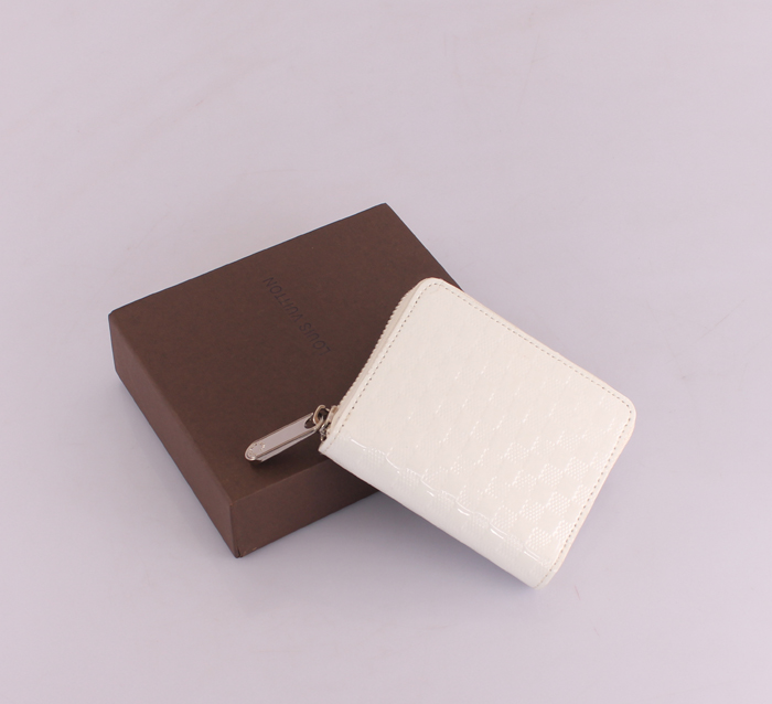  M94405 専用牛革生地 ルイ·ヴィトン Louis Vuitton 白い 男性女性 ユニセックス 短い財布 