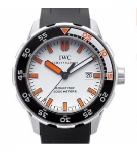 iwc スーパーコピー 口コミ腕時計格安ばれないアクアタイマー　オートマチック2000 IW356807