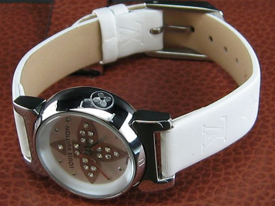 ルイヴィトン   時計超美品婦人用小時計LV-011