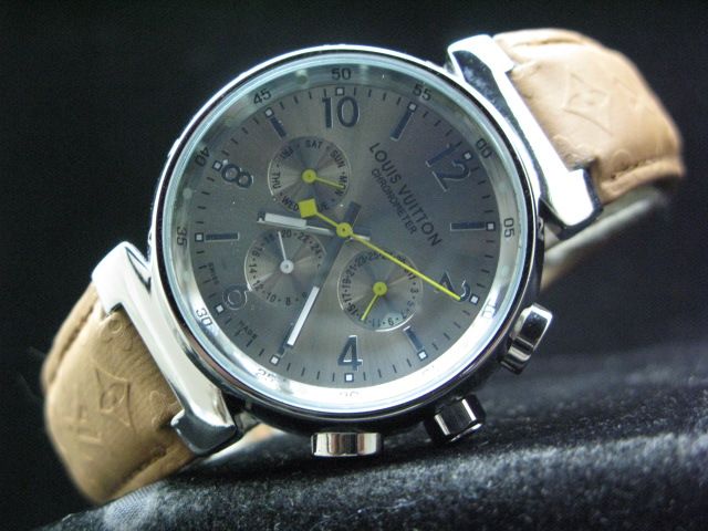 ルイヴィトン  時計 タンブール・クロノ・普及版 LVTC1001