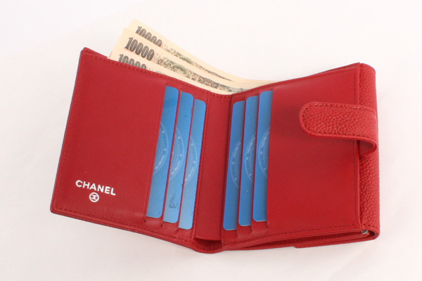品番：lwcha48650rdシャネル CHANEL キャビアスキン 二つ折財布 レッド