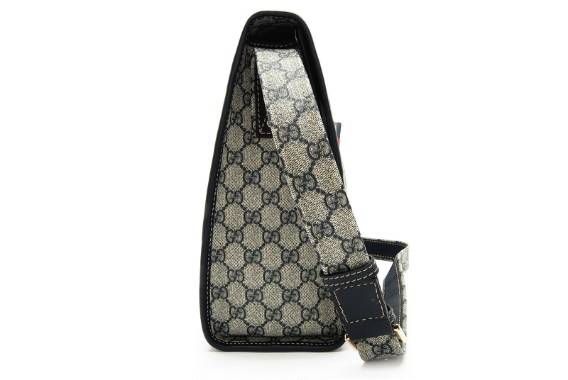 <b> 男性 ショルダーバッグ ブルー GUCCIグッチ 246411PVC Gucci PVC</b>