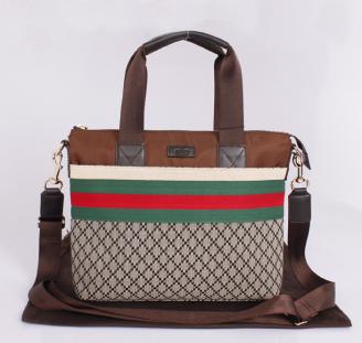  GUCCIグッチ Gucci布革 ブラウン 268105 男性 ハンドバッグ ショルダーバッグ