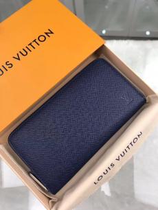 ルイヴィトン LOUIS VUITTON M32822/M60017