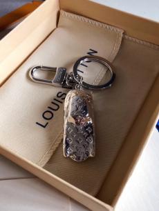 ルイヴィトン LOUIS VUITTON V1103