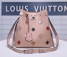 ルイヴィトン LOUIS VUITTON 斜めがけ  美品 M53081バッグレプリカ販売